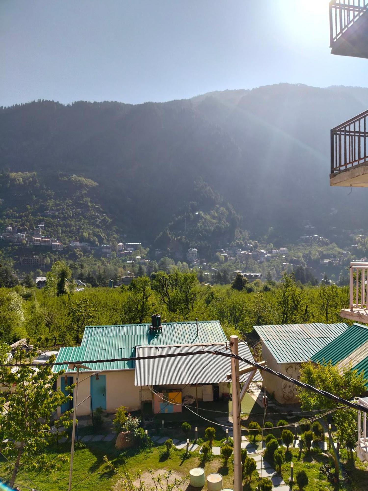 Apna Bungalow - Manali (Himachal Pradesh) — Photos 2